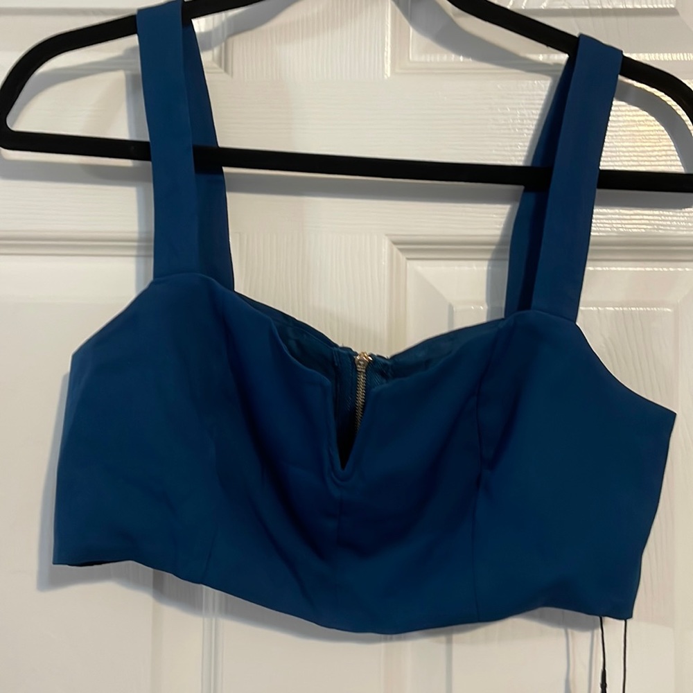 NWT CROP TOP